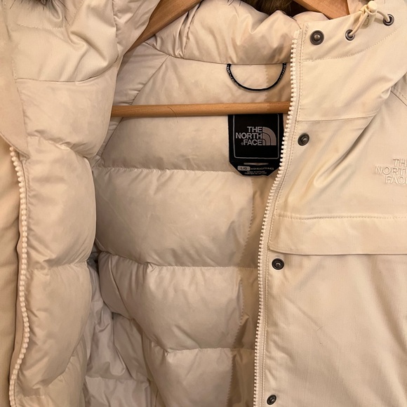 The North Face Arctic Parka jacket! Vintage white! New with tags:) puffer… - Picture 5 of 8